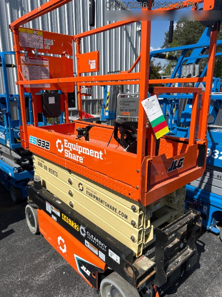 2024 JLG ES1932