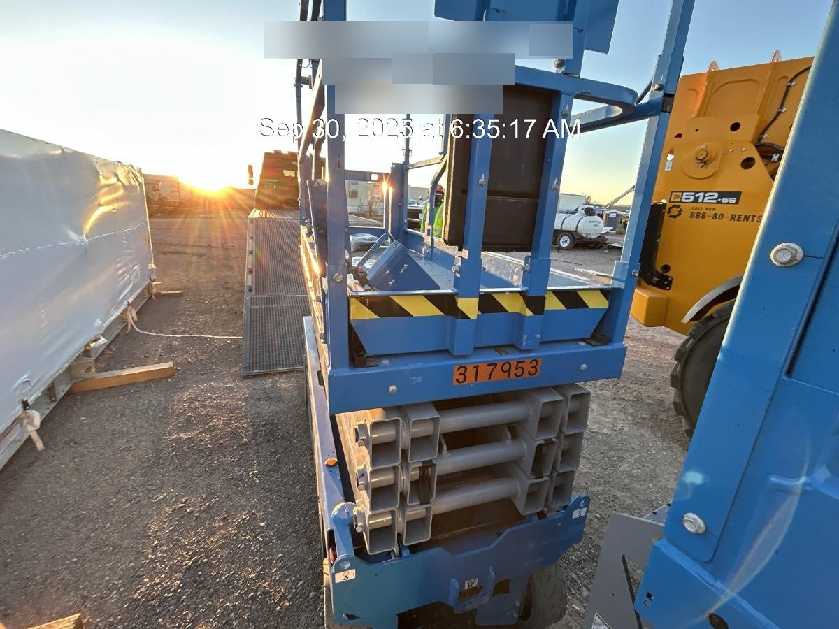 2023 GENIE GS-2632