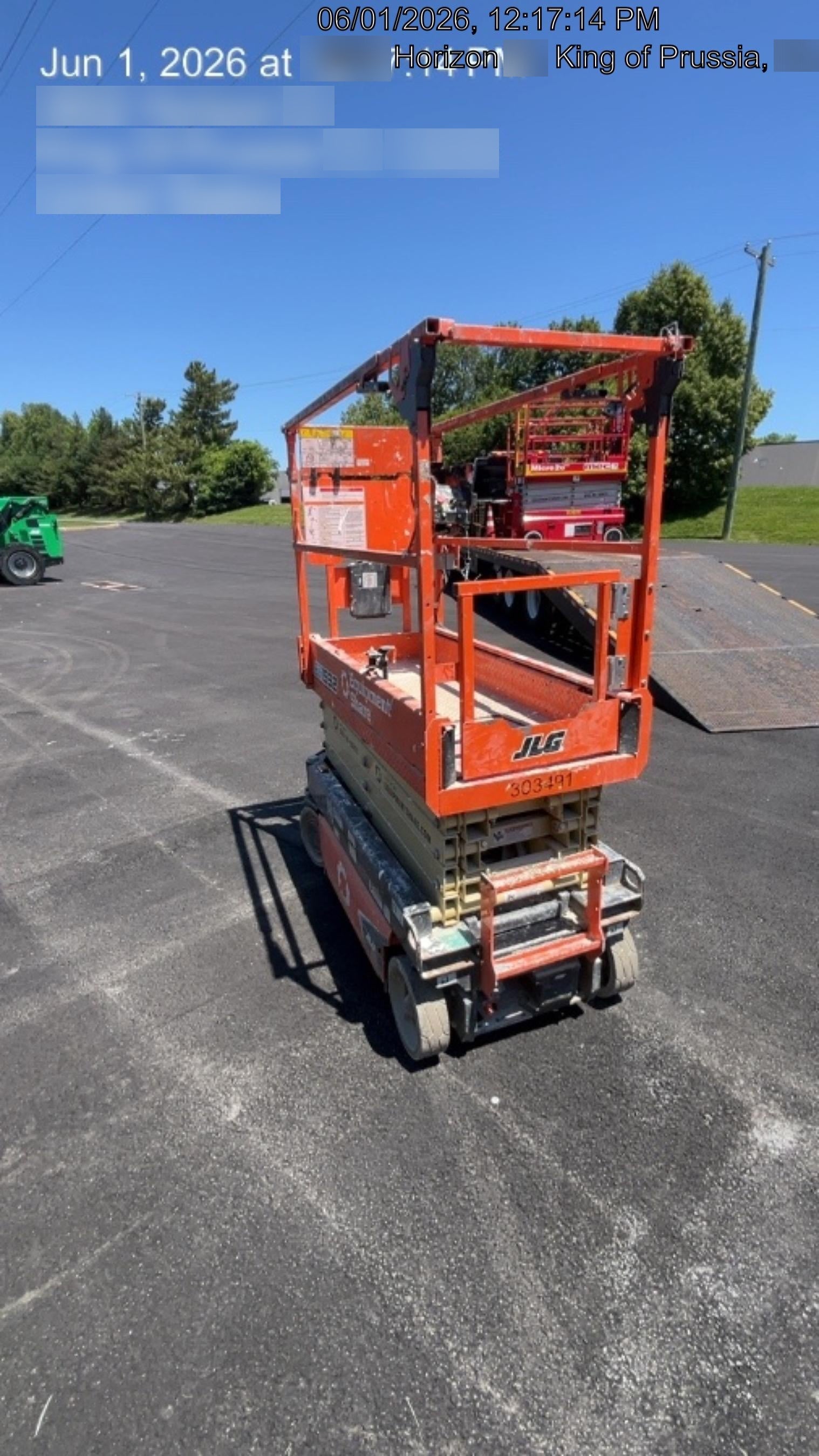 2023 JLG ES1932