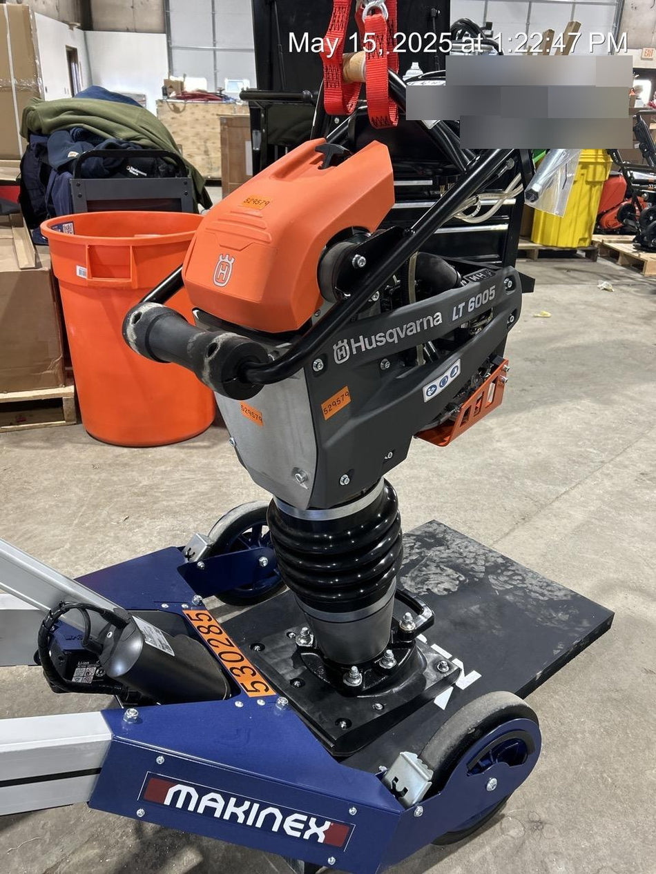 2025 HUSQVARNA LT6005