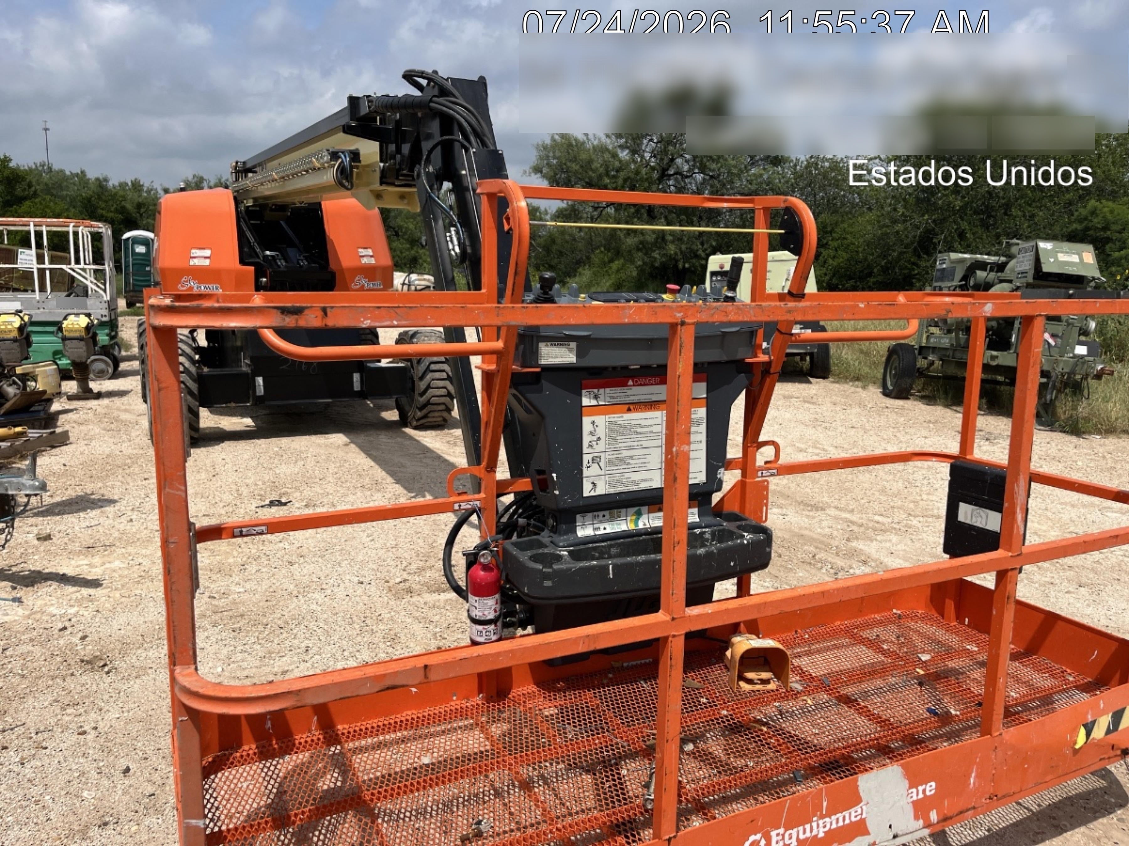 2025 JLG 660SJ