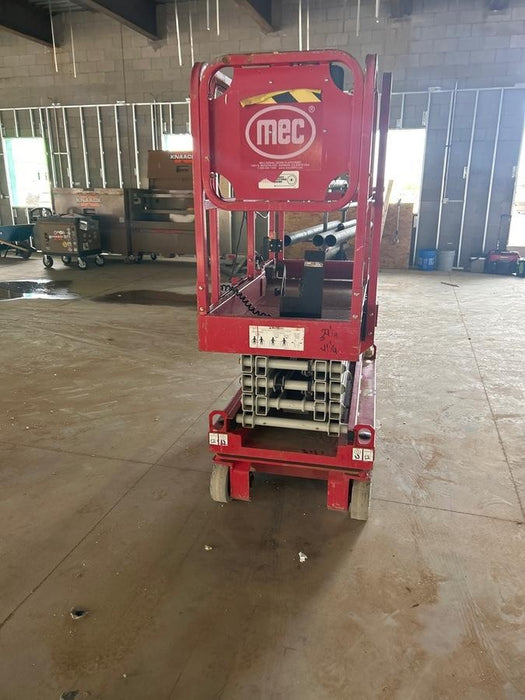 2020 MEC 1330SE Solid NM Tires, Steel Swing out Doors, LCS, Beacon, 900W Inverter