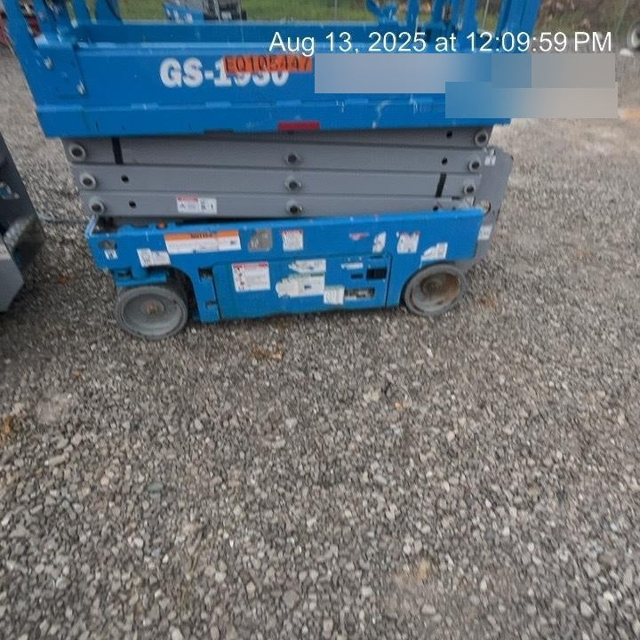 2020 Genie GS-1930 Solid Non Marking Tires, Beacon, Folding rails with half height swing gate