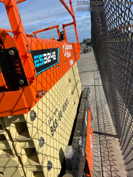 2025 JLG ES3246