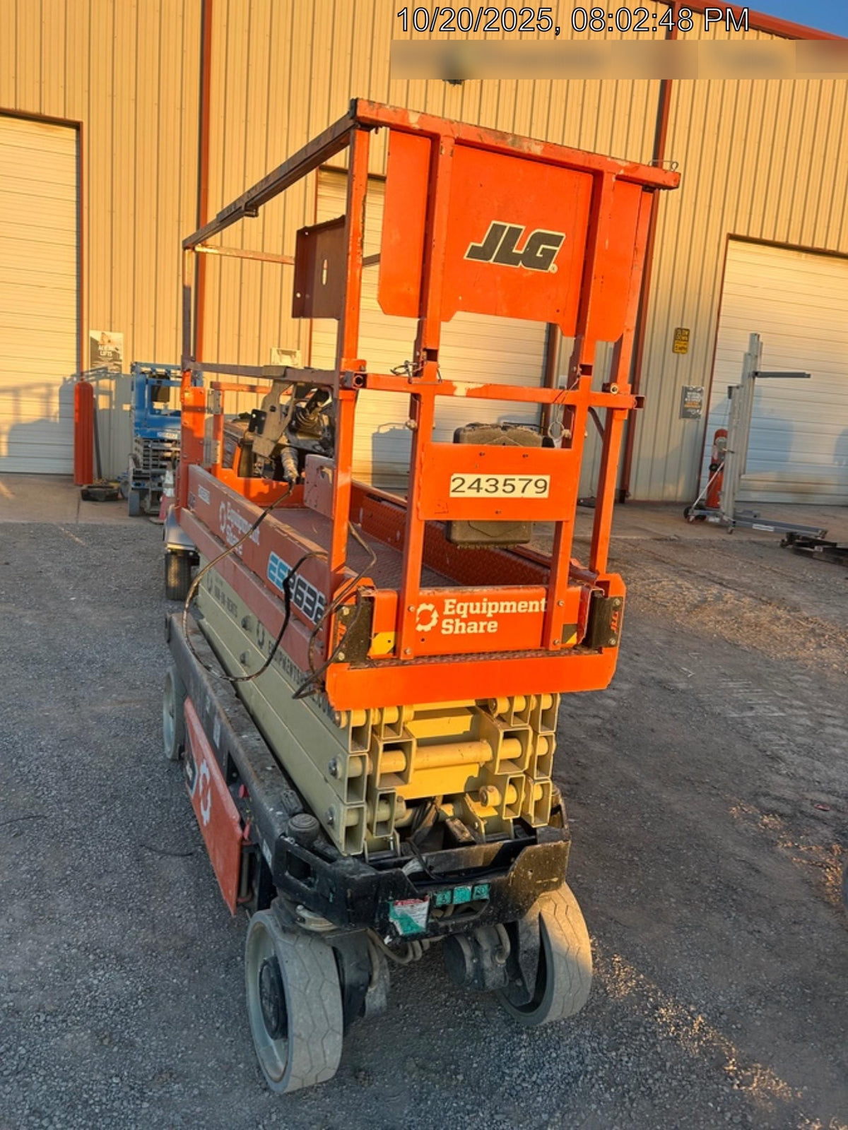 2022 JLG ES2632