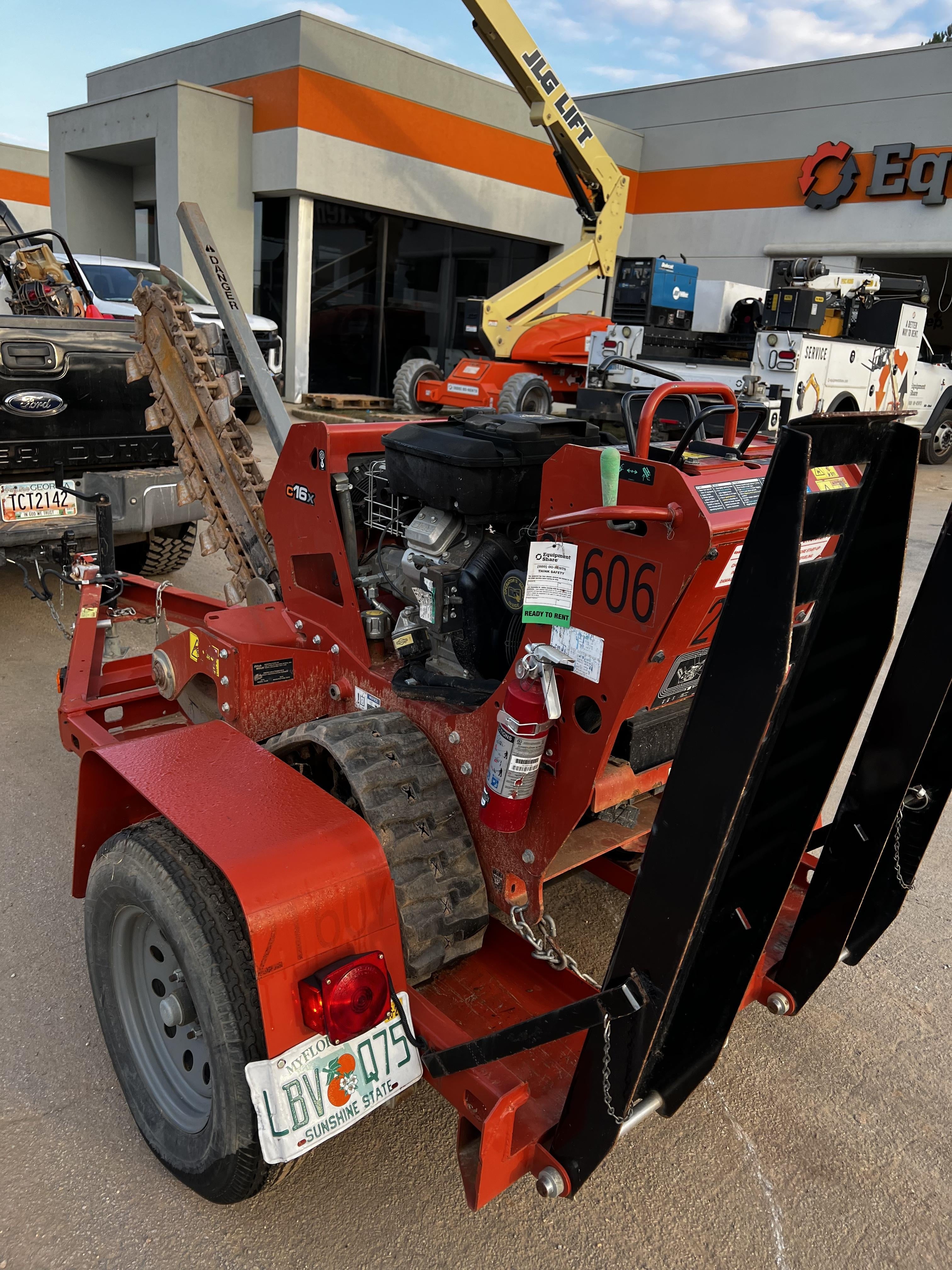 2019 DITCH WITCH S3C