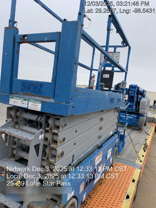2017 Genie GS-3232 Genie GS3232 Narrow 32' Scissor Lift