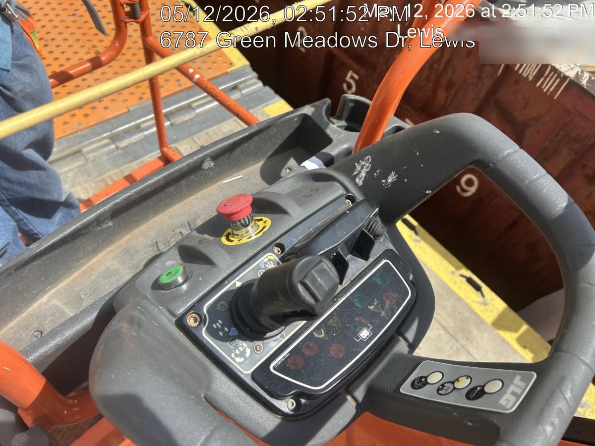 2021 JLG 26E
