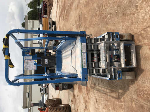 2019 Genie GS-1930 Fixed rails with chain Entry