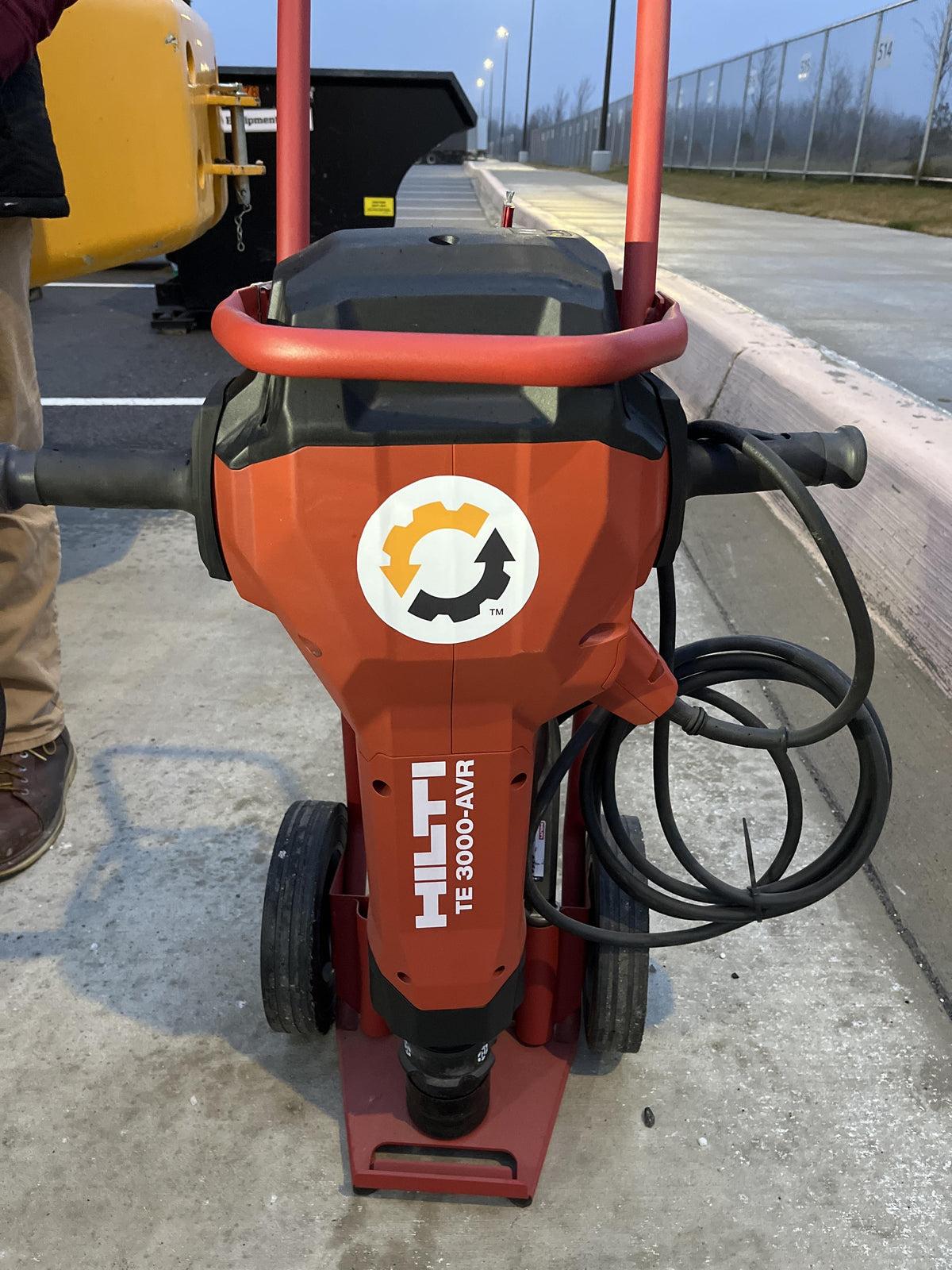2023 HILTI TE 3000-AVR