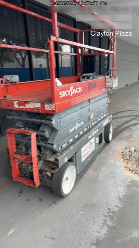 2018 Skyjack SJIII-3226 Skyjack SJIII3226 Scissor Lift w/Trojan Batteries