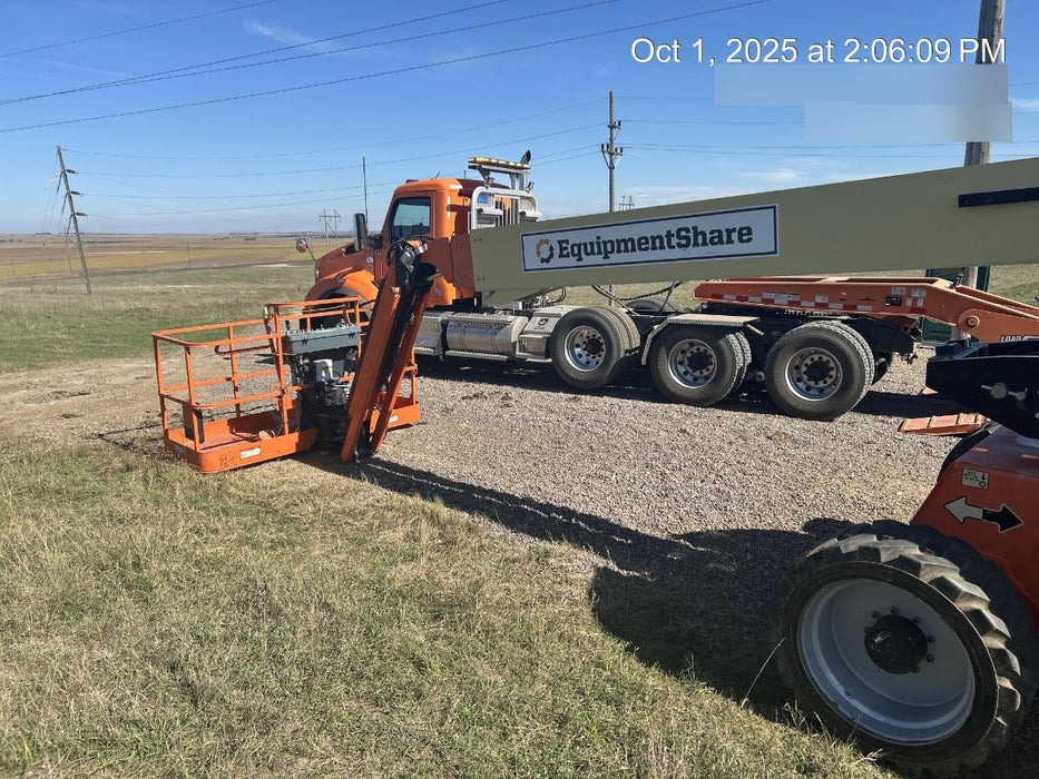 2019 JLG 660SJ