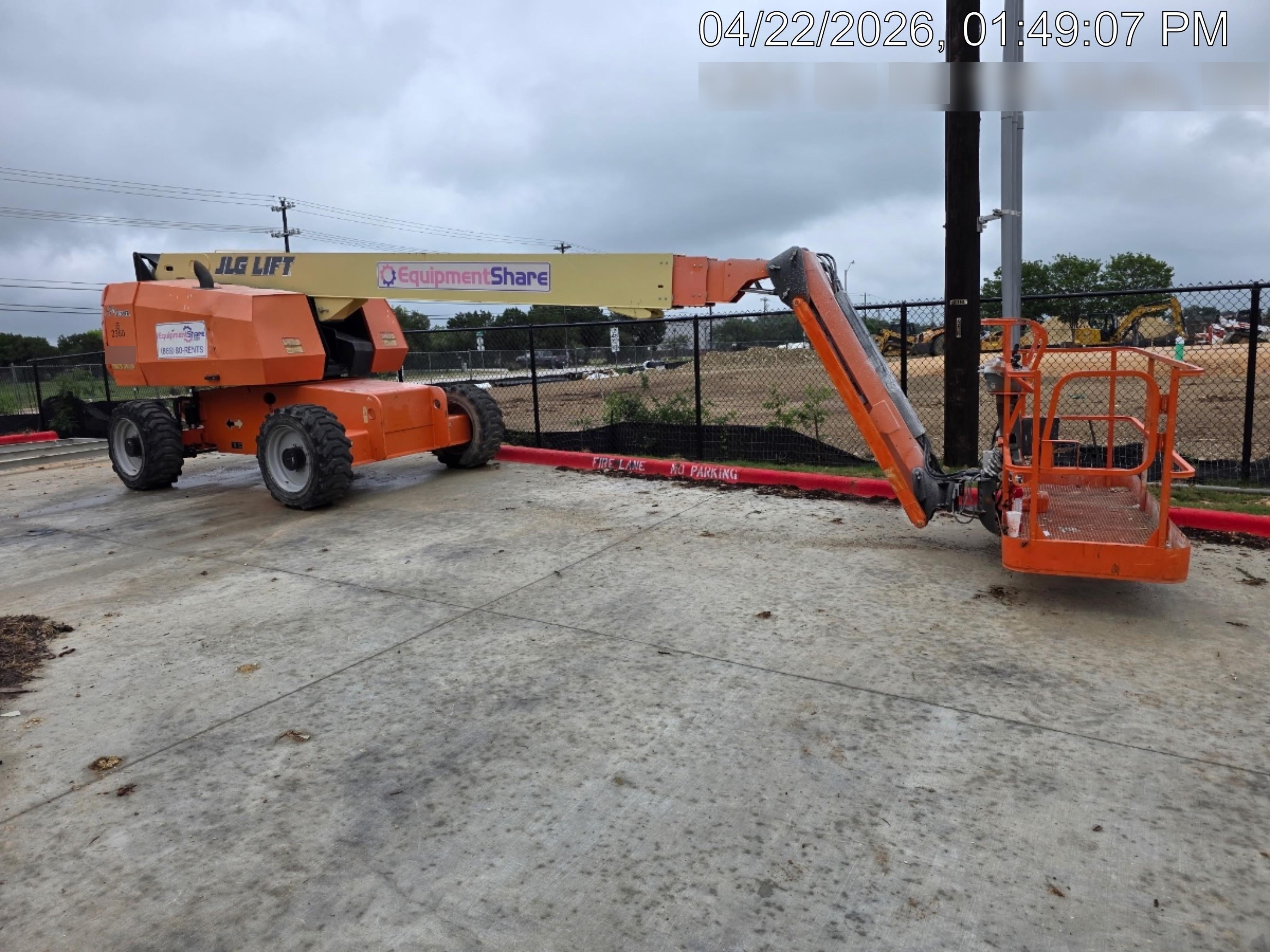 2016 JLG 660SJ
