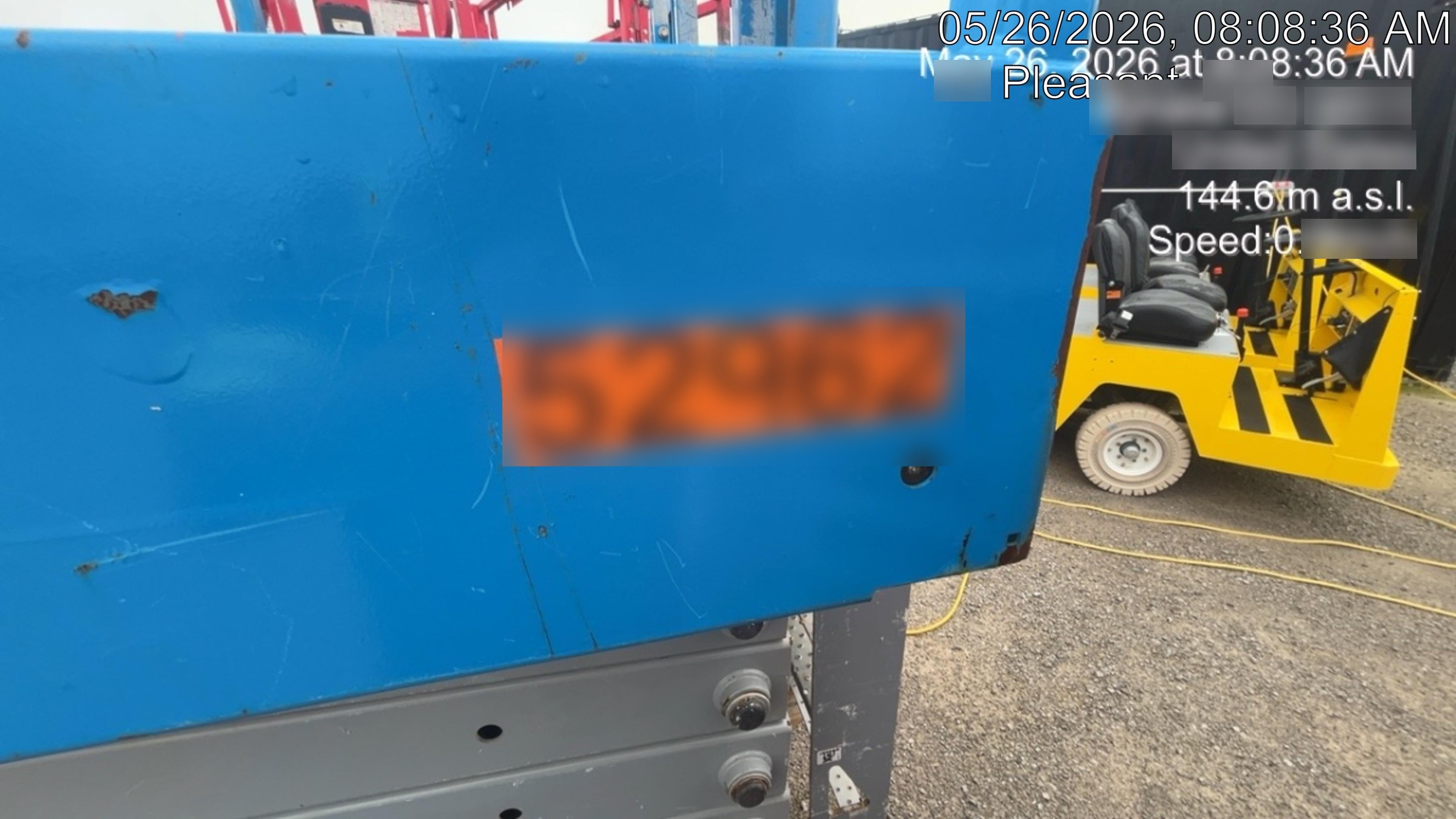 2019 Genie GS-4047 Folding rails with half height swing gate