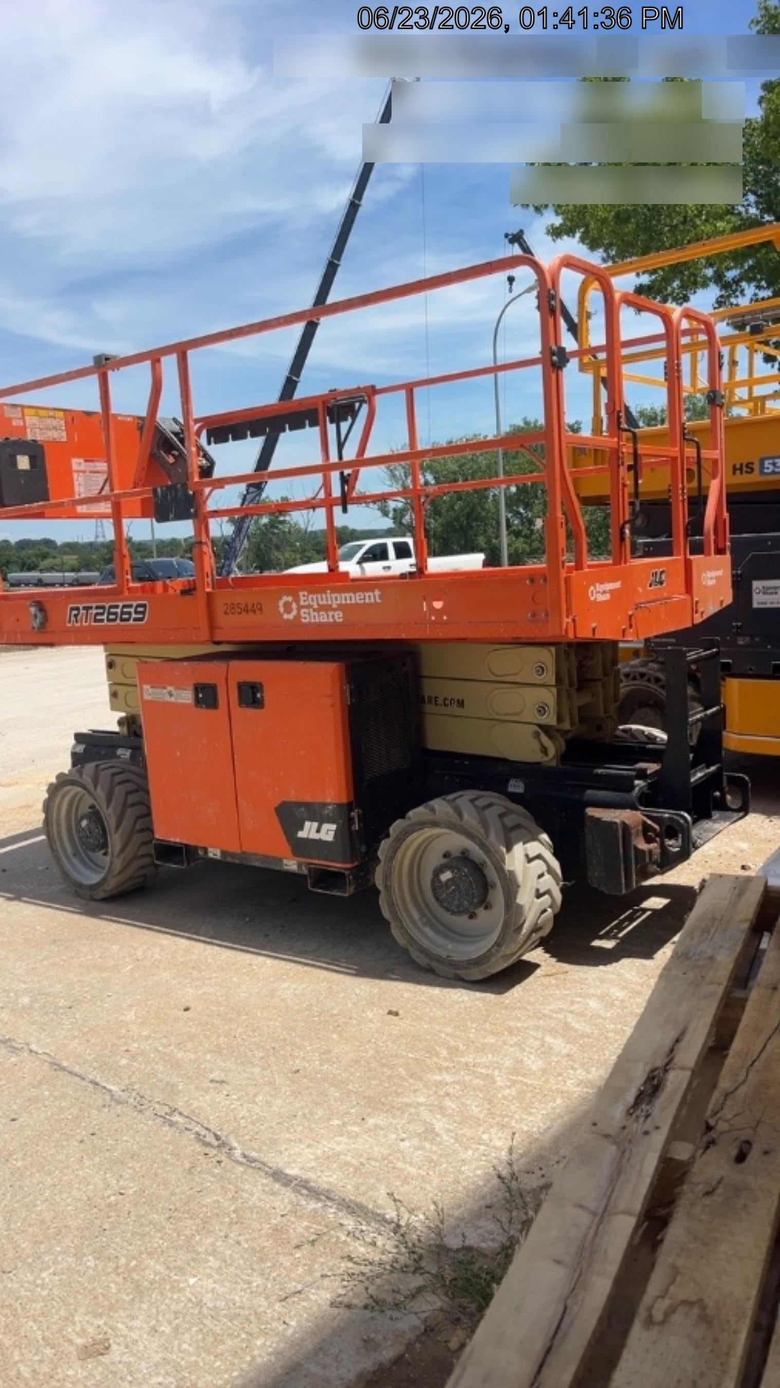 2022 JLG RT2669