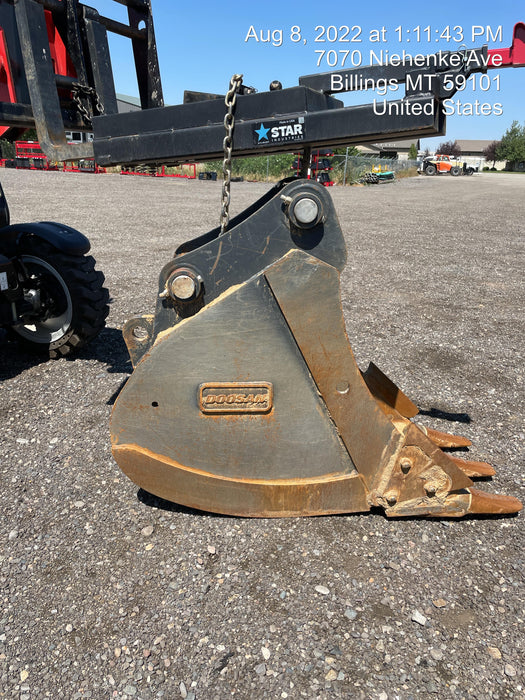 2020 DOOSAN 24" Bucket-Doosan