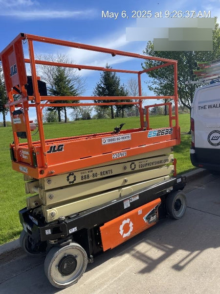 2022 JLG ES2632
