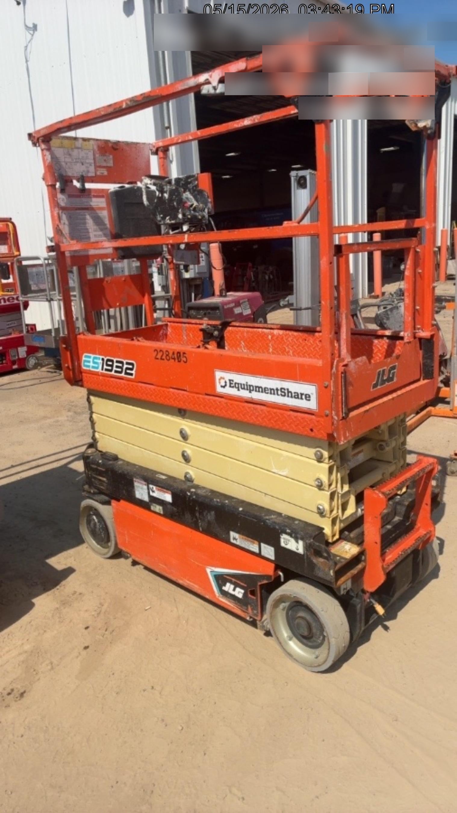 2022 JLG ES1932