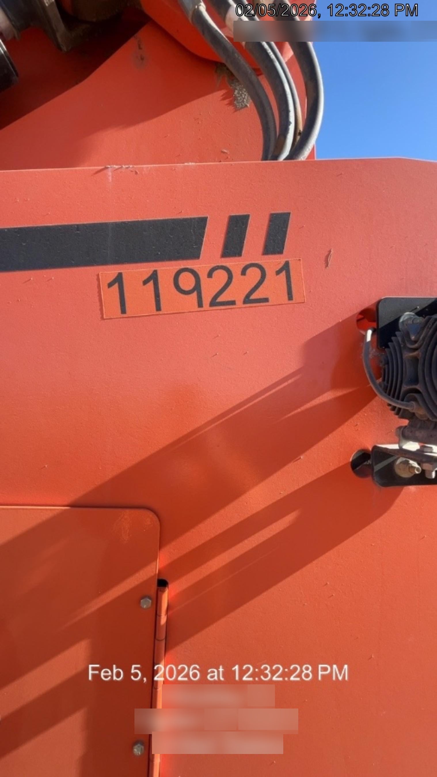 2020 SKYTRAK 8042