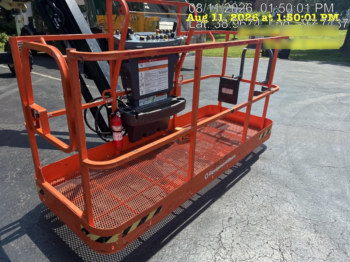 2025 JLG 660SJ