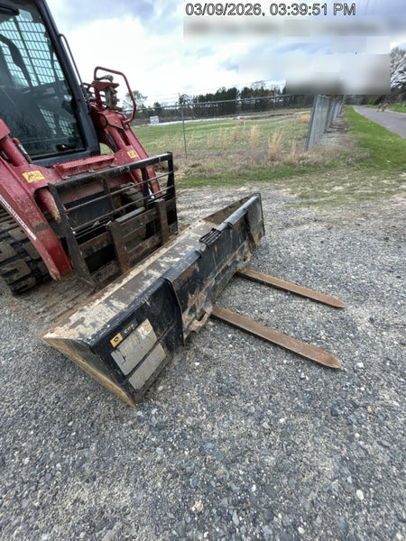 2022 ARROW MATERIAL HANDLING 72" Pallet Forks - Arrow