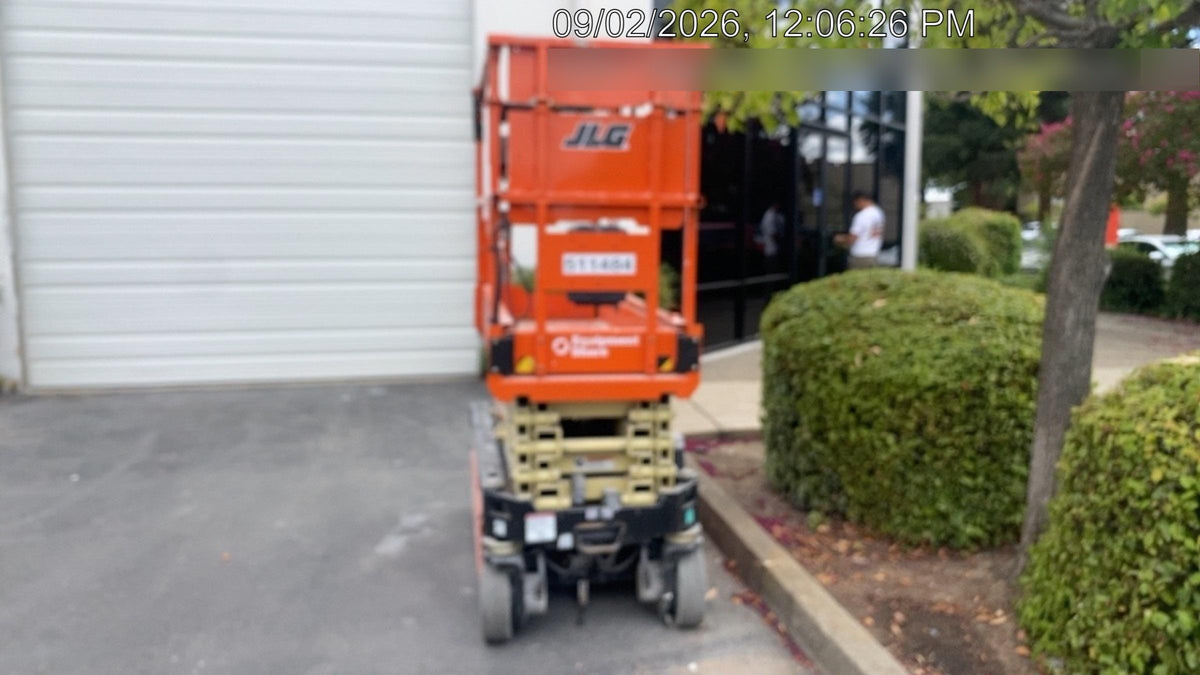 2024 JLG ES1932