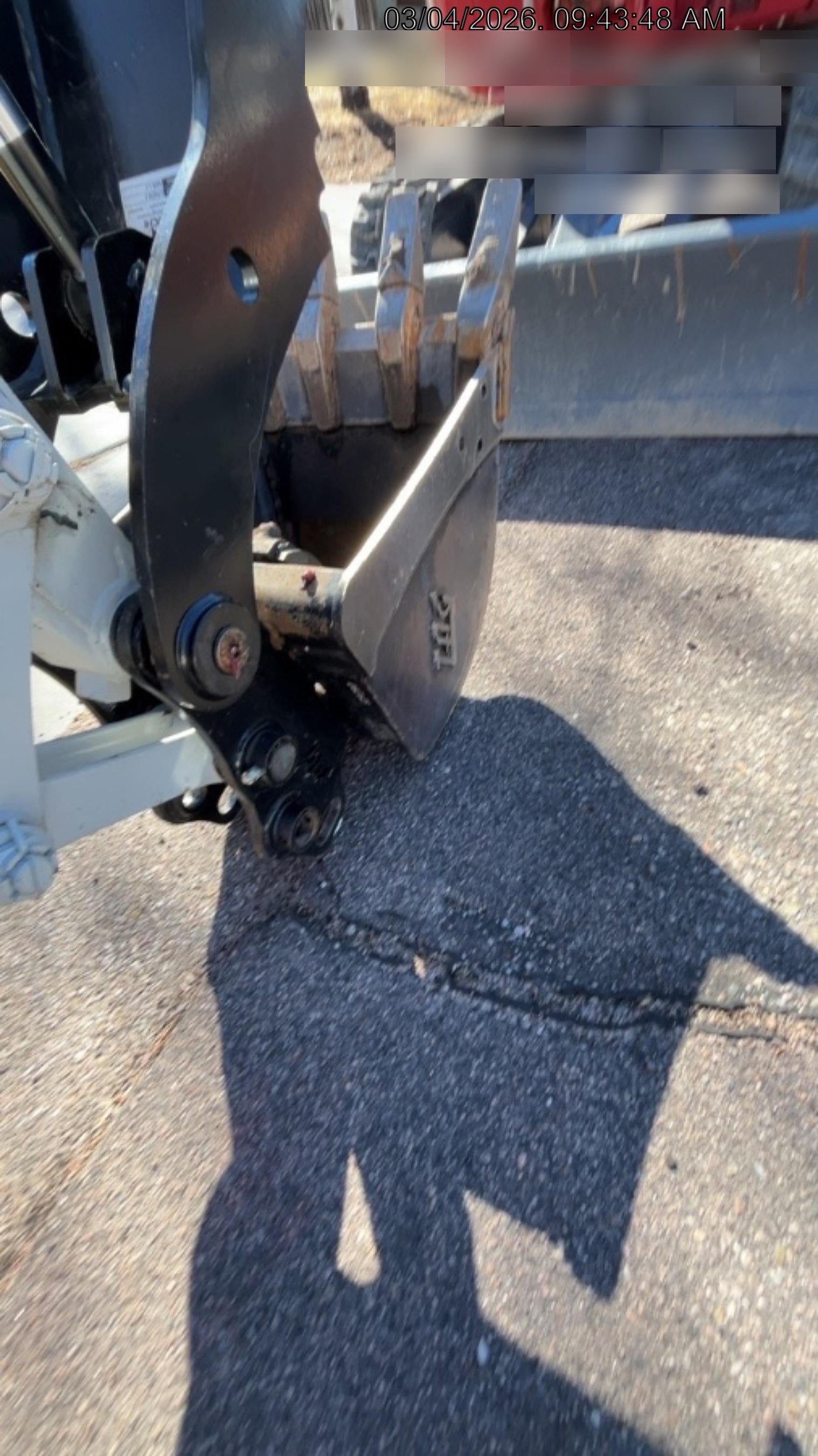 2025 TAKEUCHI 18" HD Bucket - Takeuchi