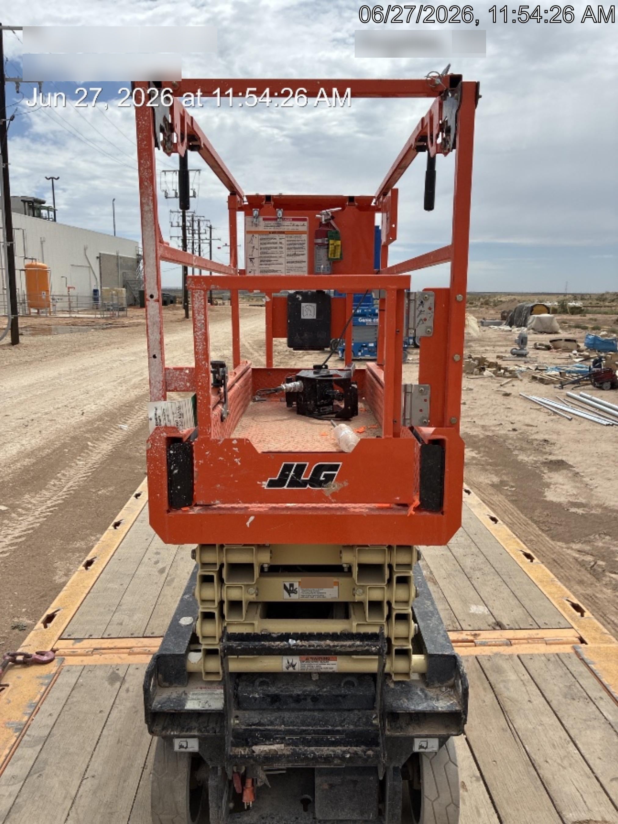 2025 JLG ES1932