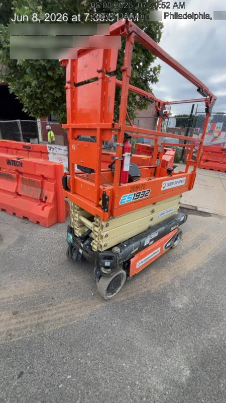 2022 JLG ES1932