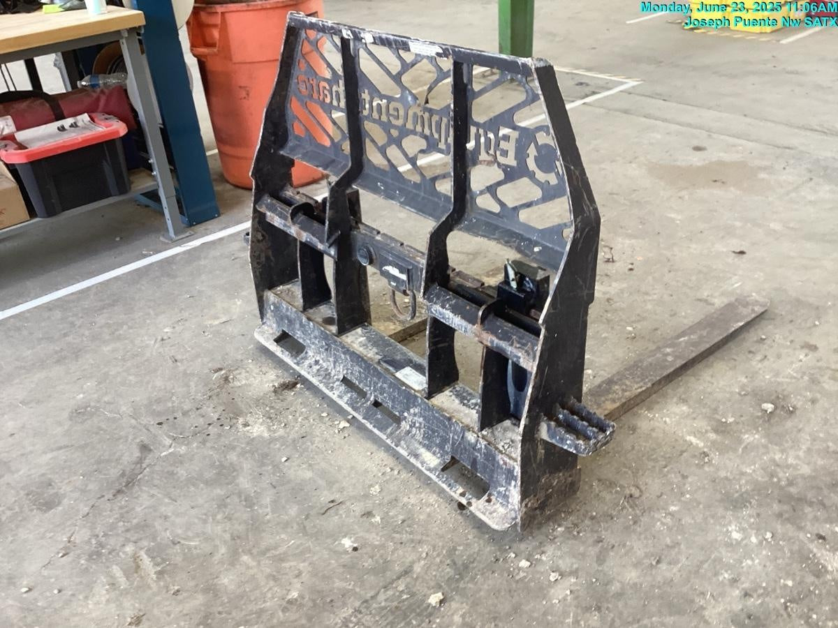 2021 PALADIN 48" Pallet Forks - Paladin