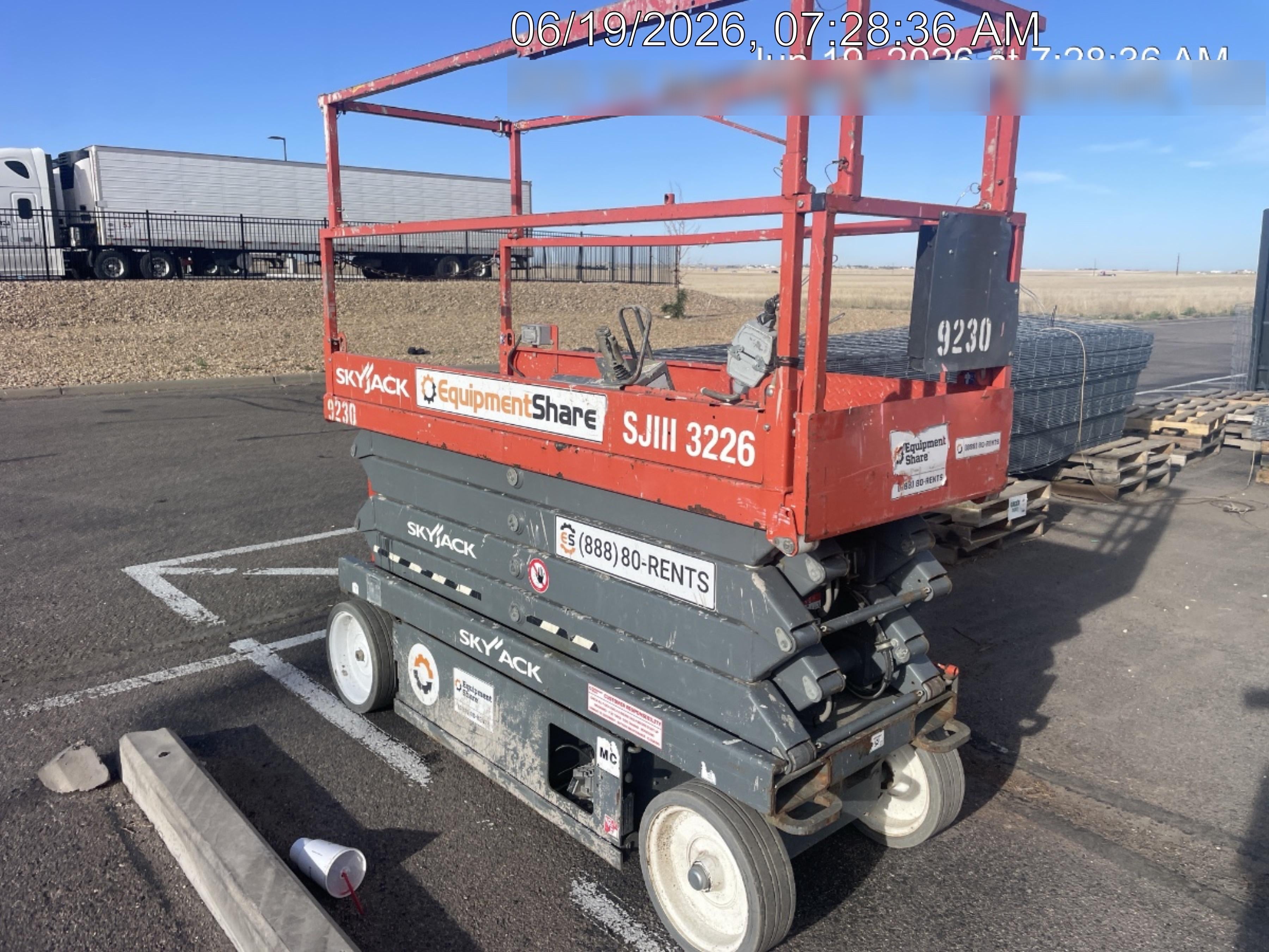 2018 Skyjack SJIII-3226 Skyjack SJIII3226 Scissor Lift w/Trojan Batteries