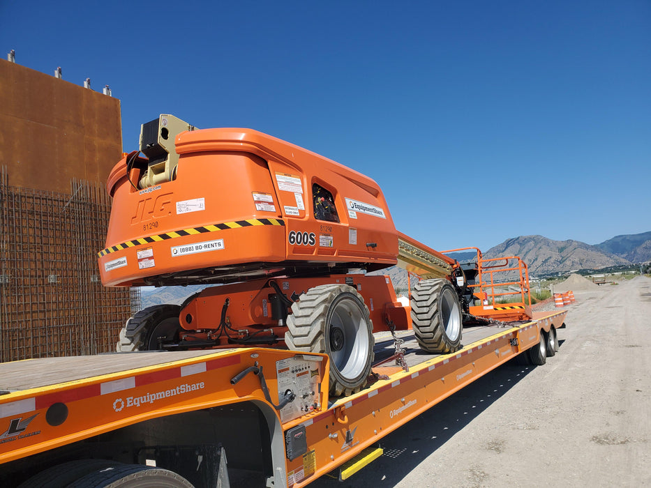 2020 JLG 600S