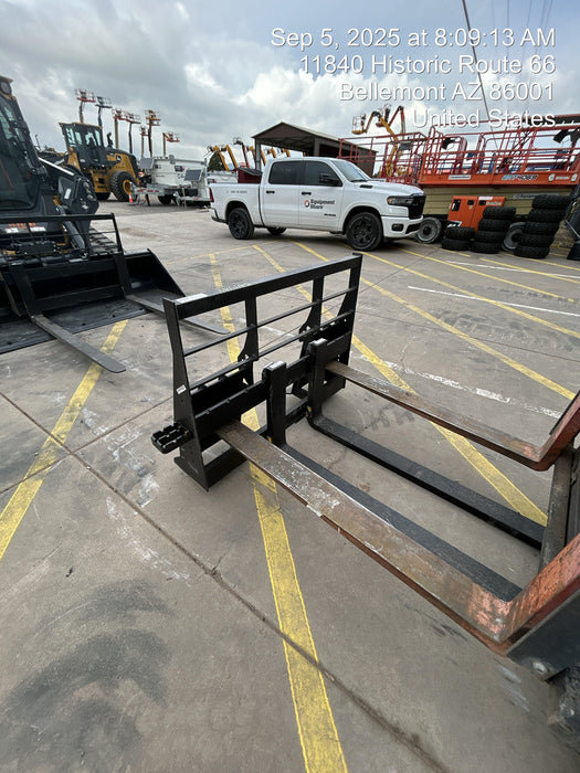 2025 ARROW MATERIAL HANDLING 72" Pallet Forks - Arrow