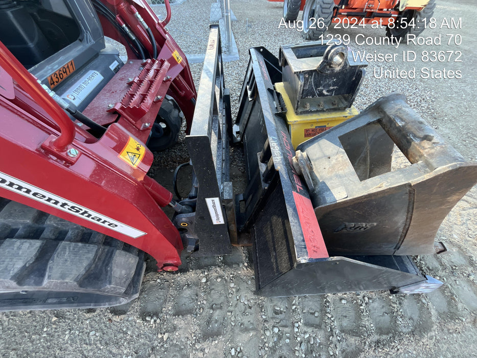 2023 ARROW MATERIAL HANDLING 48" Pallet Forks - Arrow