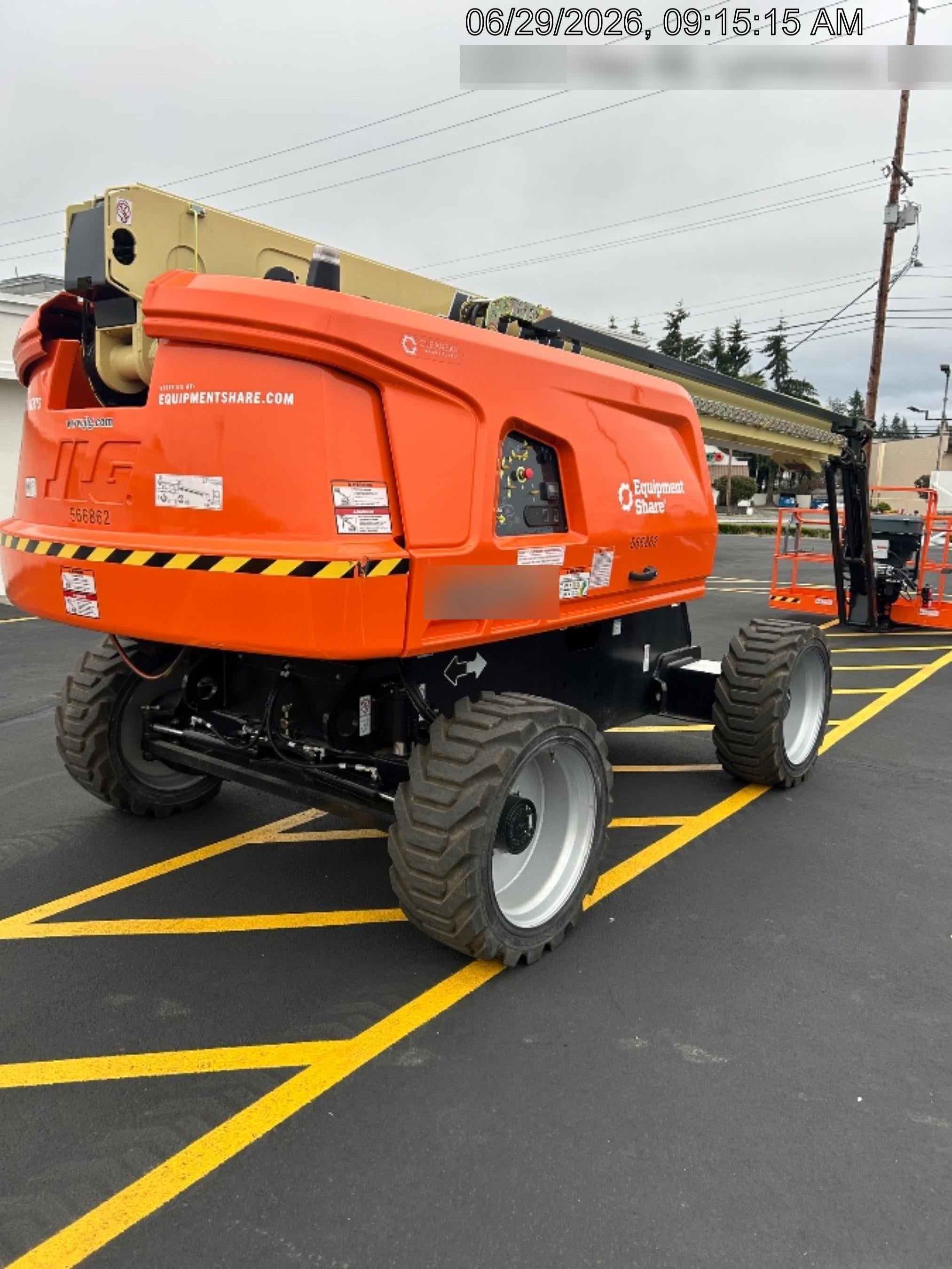 2025 JLG 660SJ