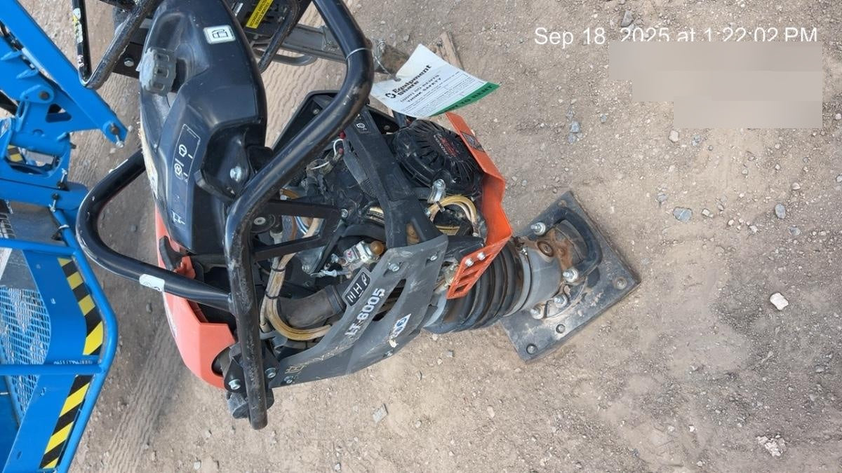 2024 HUSQVARNA LT6005