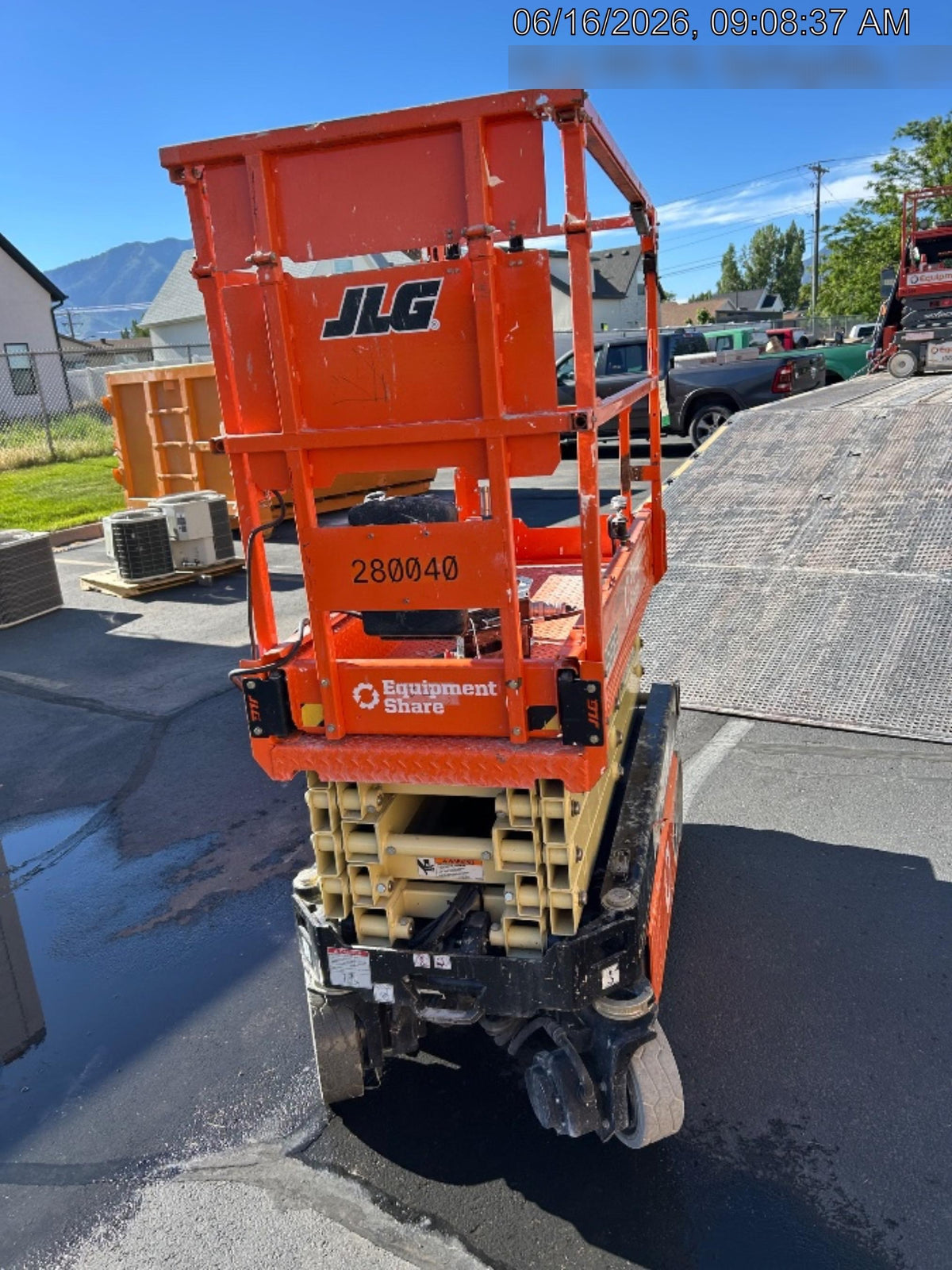 2022 JLG ES1932