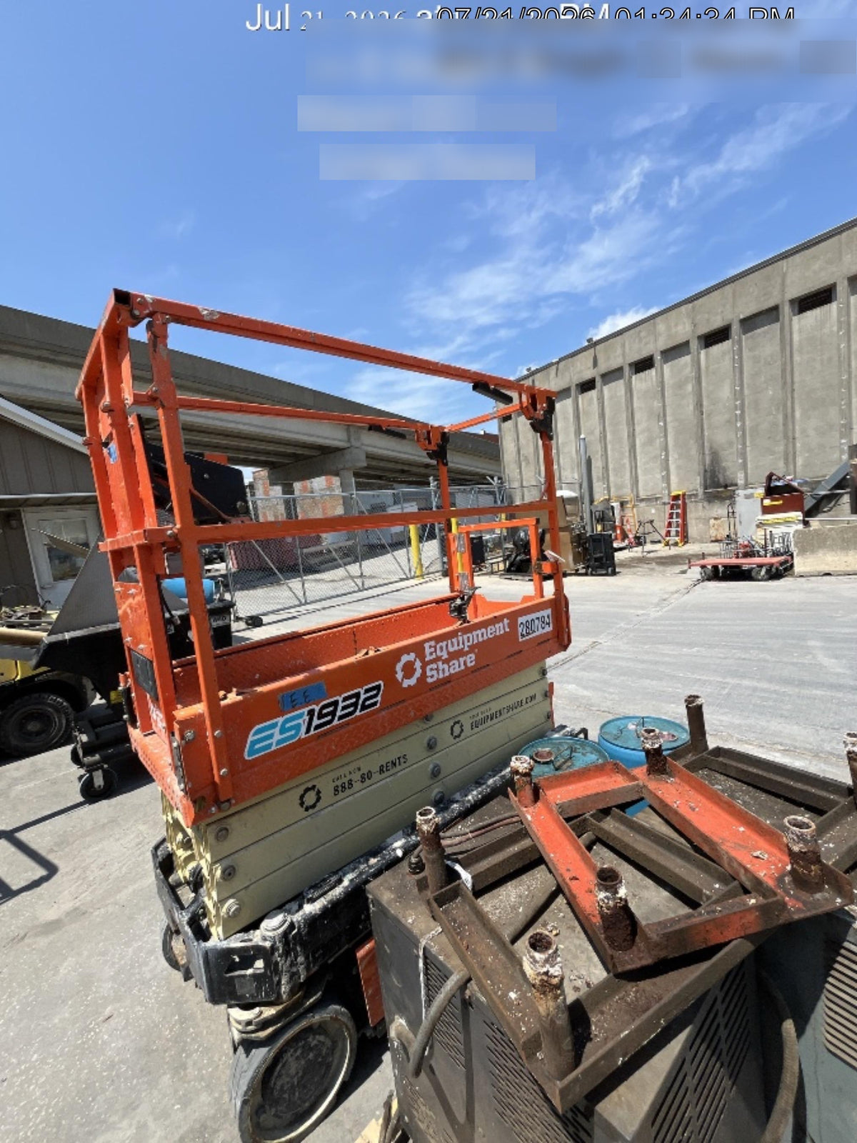 2022 JLG ES1932