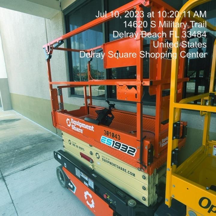 2023 JLG ES1932