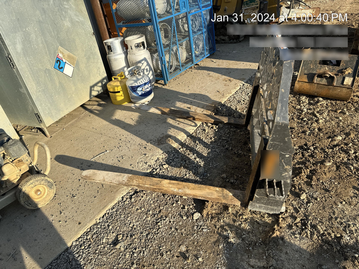 2020 PALADIN 48" Pallet Forks - Paladin