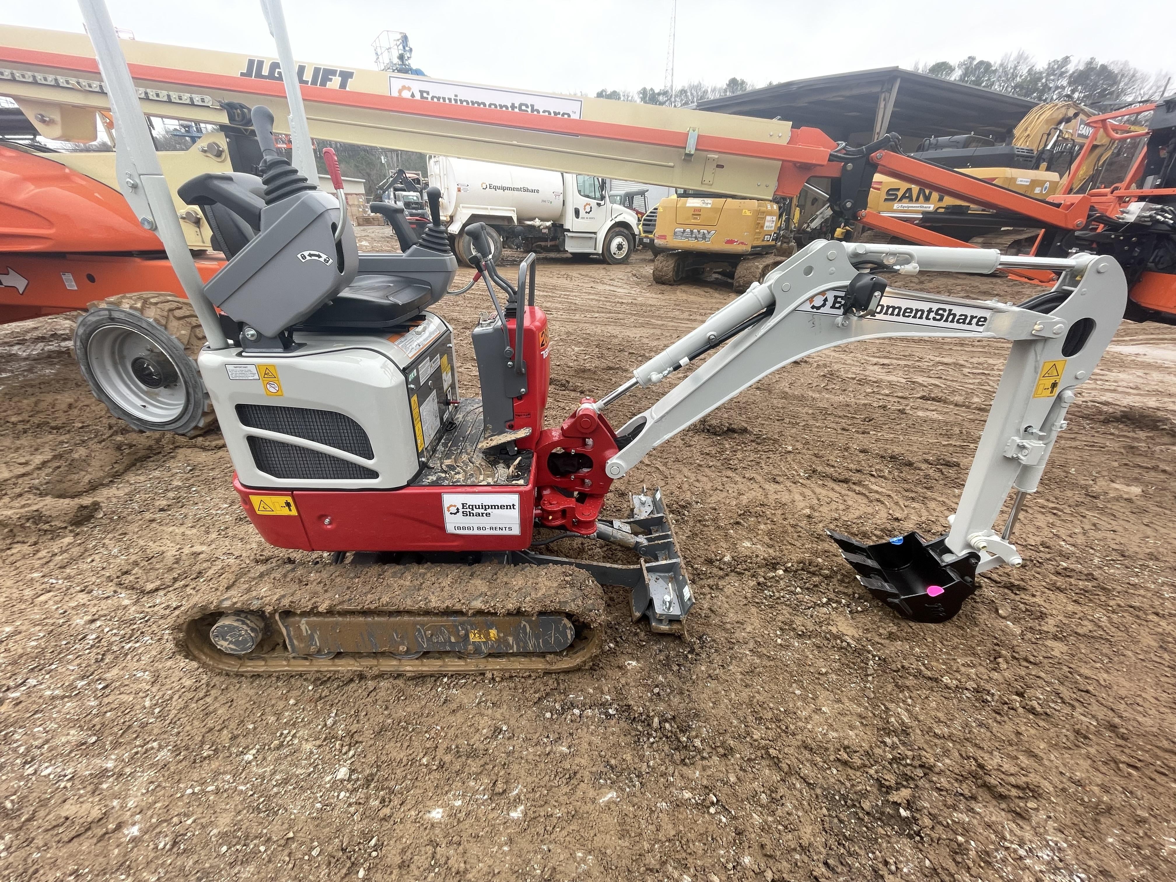 2022 TAKEUCHI TB210R