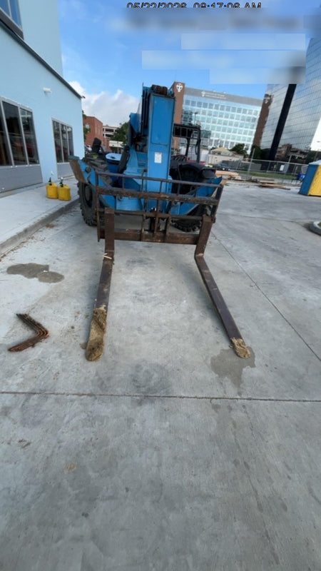 2018 Genie GTH-1056 Genie GTH-1056 w/Open ROPS, Solid Tires, Work Light/Beacon, 60" Carriage and Forks