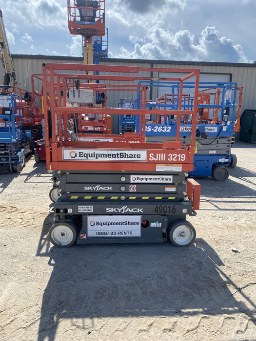 2019 Skyjack SJIII-3219 Standard Options, Trojan Batteries