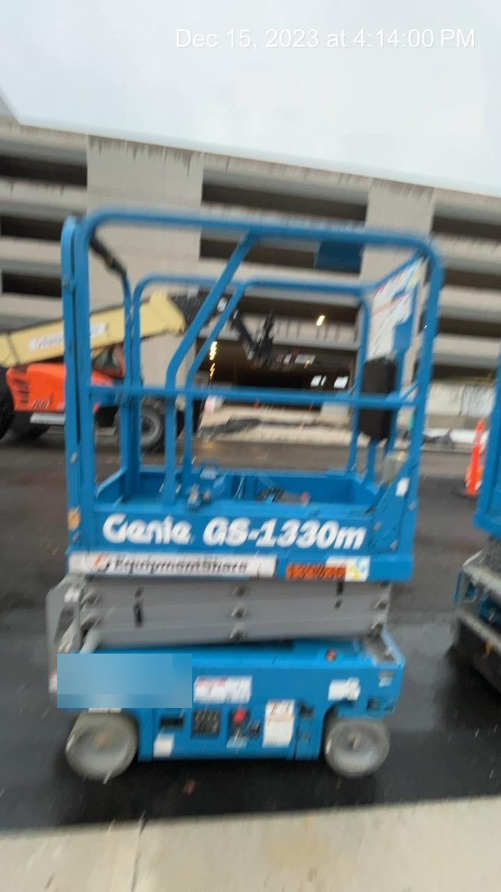2021 GENIE GS-1330m