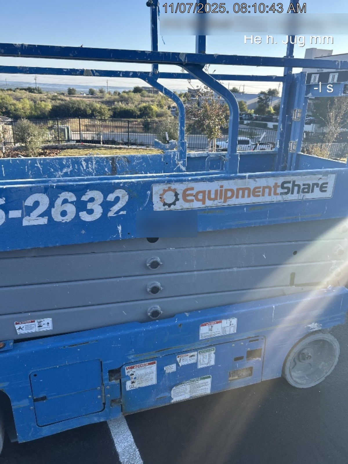 2019 Genie GS-2632 Folding rails with half height swing gate