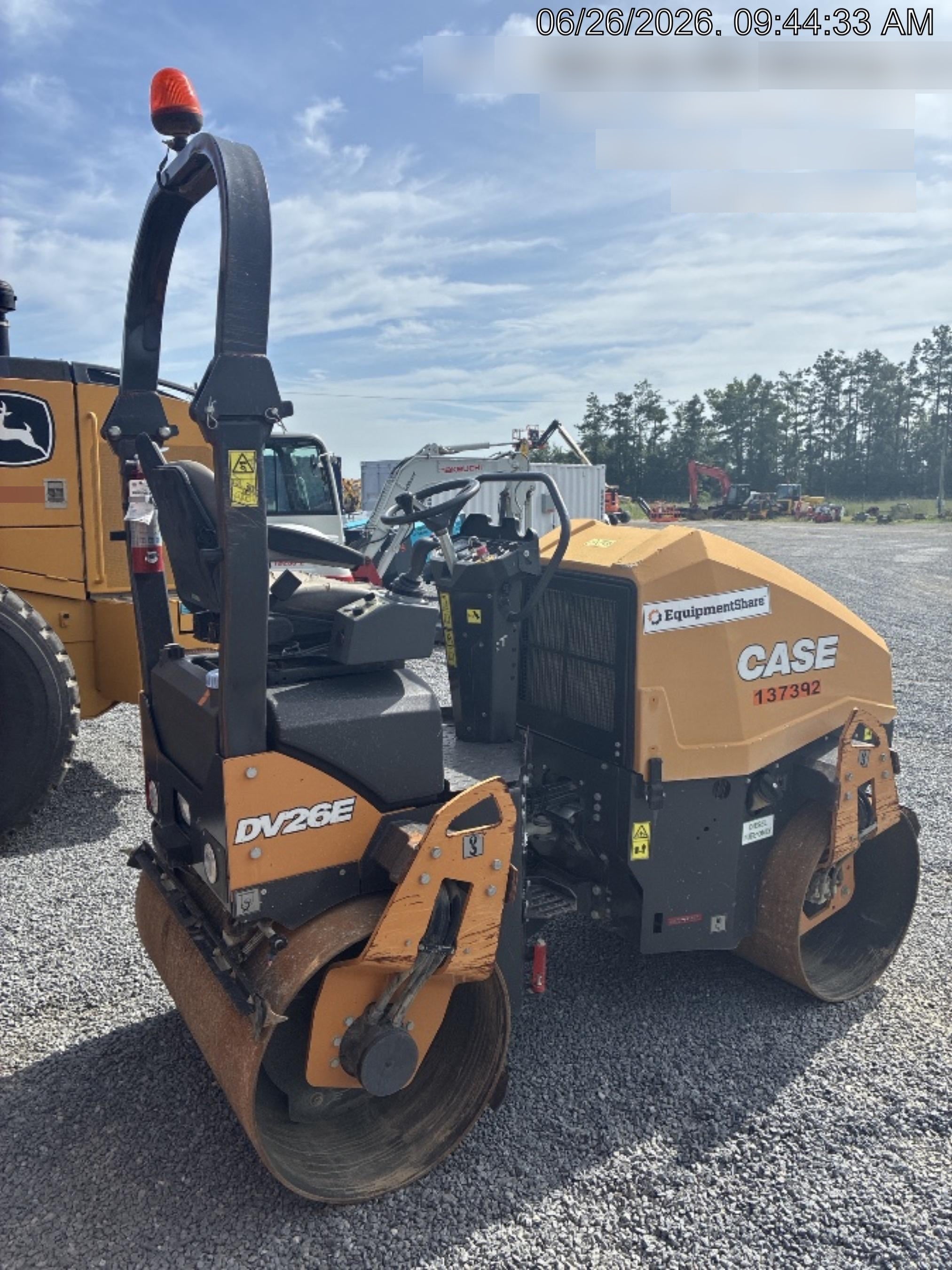 2021 CASE DV26E
