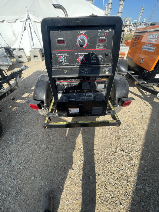 2019 Lincoln Electric Vantage 322 Welder Ready-Pak 3, Two wheel trailer, Fender and Light kit, Cable Rack