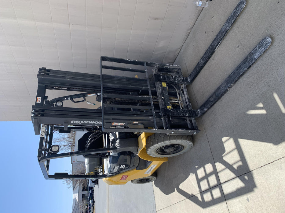 2020 KOMATSU FG25T-16