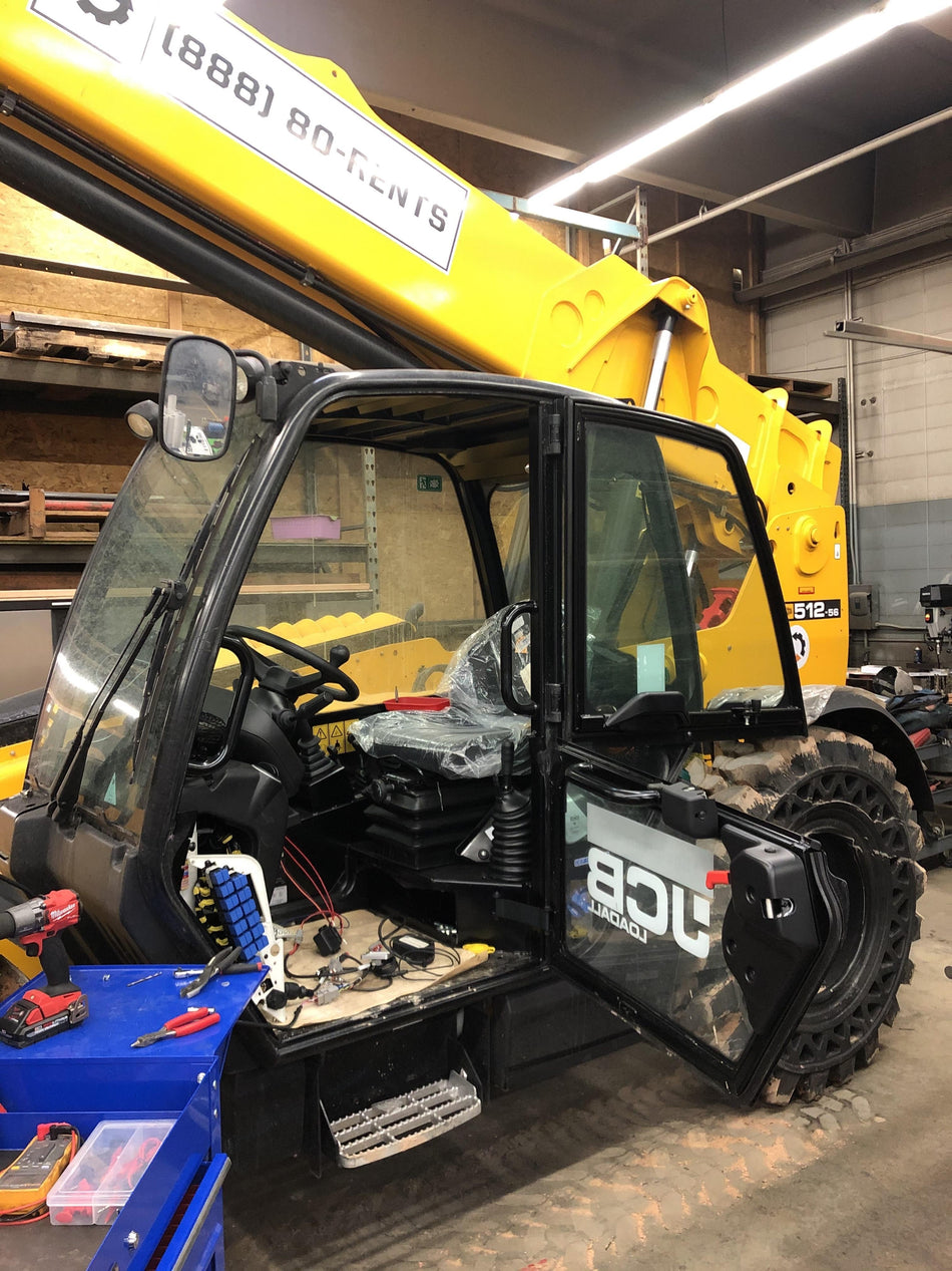 2019 JCB 512-56 Cab/Heat/Air, 109 HP, Solid Tires, STD Worklight, Beacon, Aux Hydraulics, Lifting Eye, Back up Alarm w/66" Carriage/60" Forks