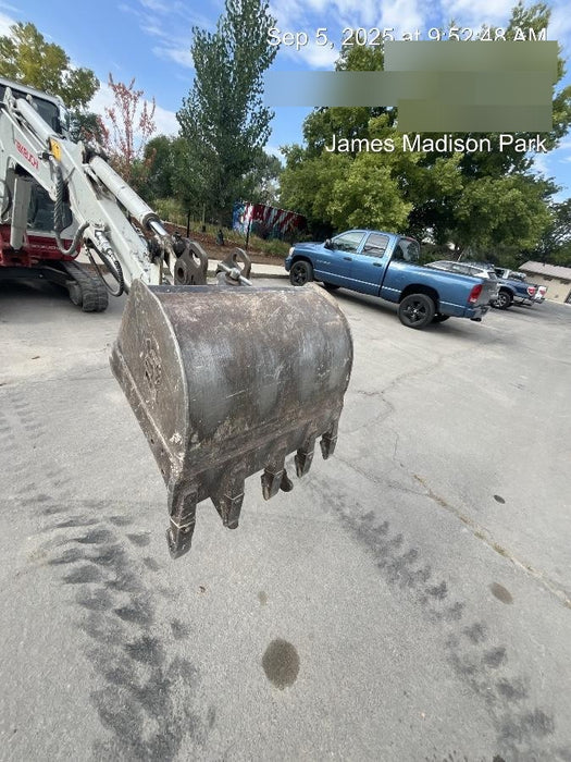 2020 TAG MANUFACTURING 30" Bucket - Tag